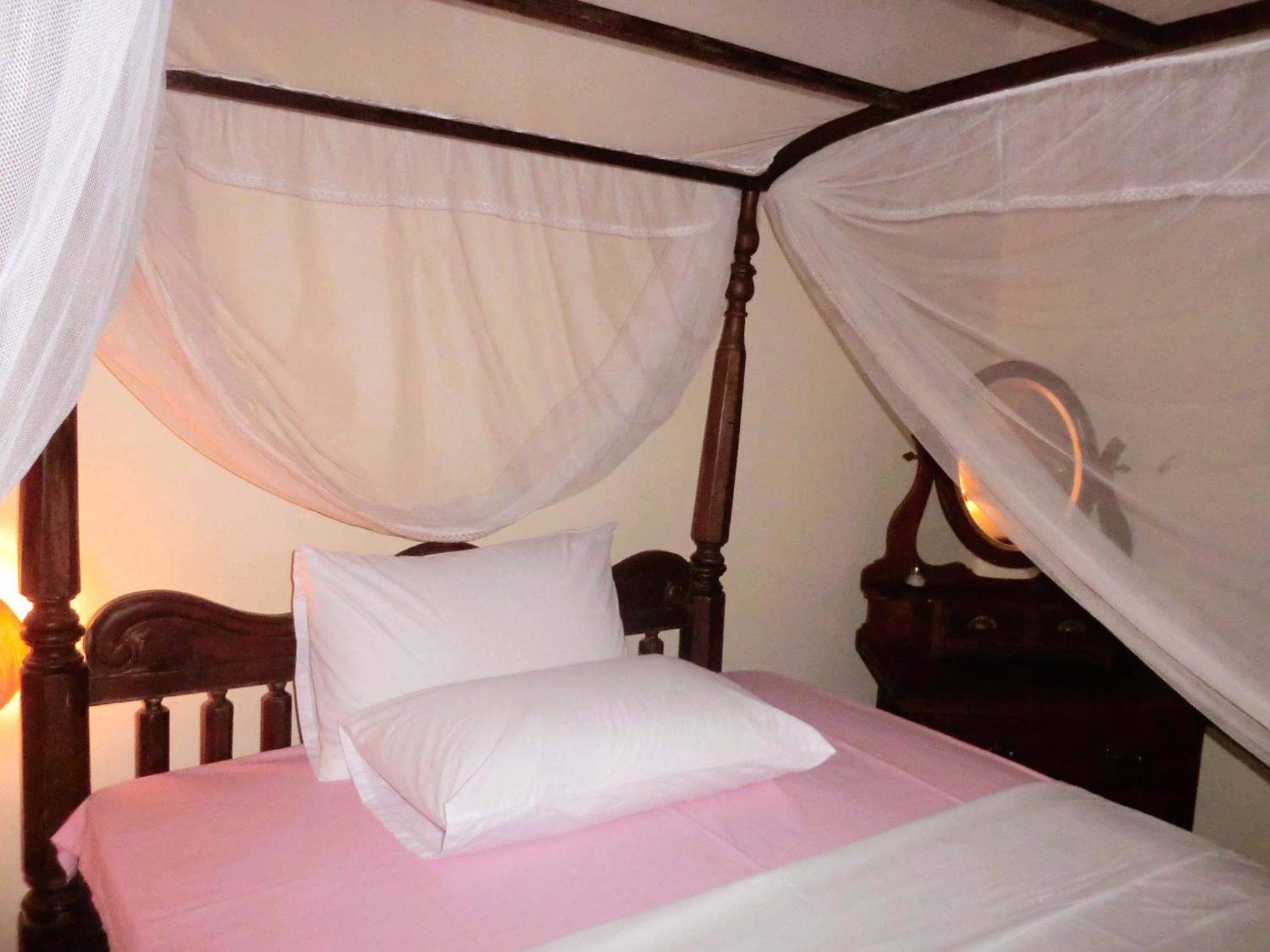 Top Of The Hill Guesthouse Weligama Habitación foto